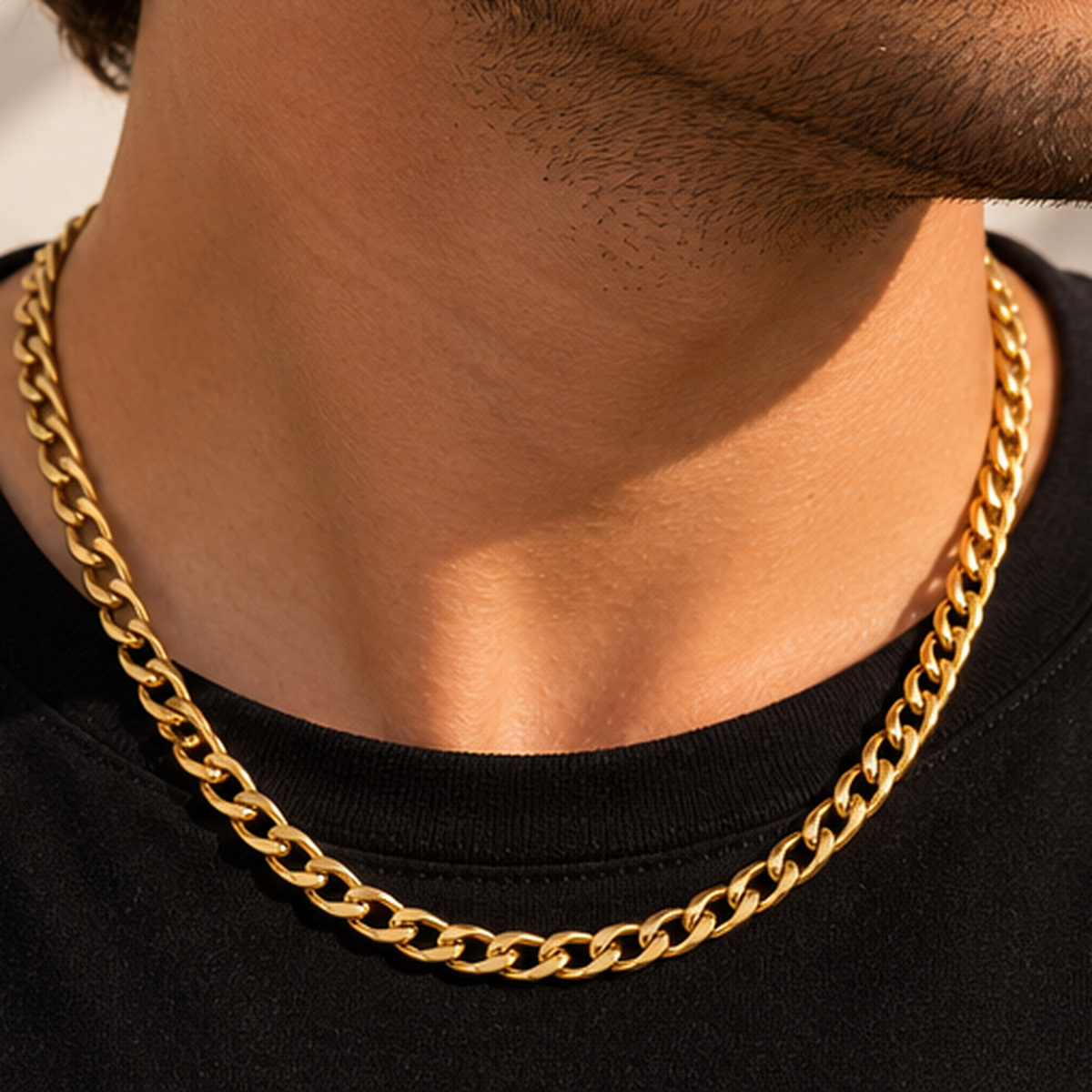 Collar de Eslabones Clásicos Dorados de Acero
