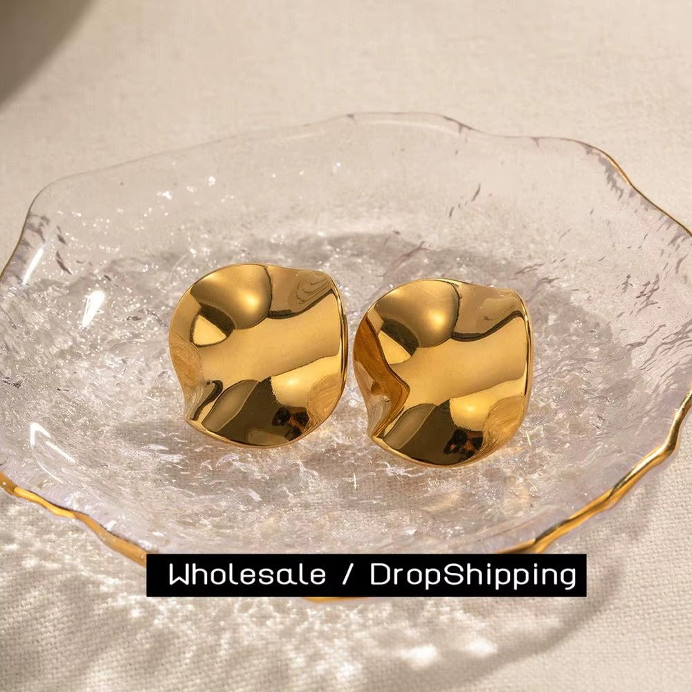 Aretes Esculturales Ondulados