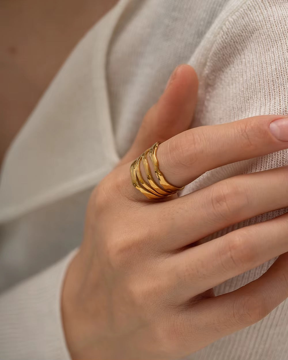 Anillo regulable Ondas Doradas