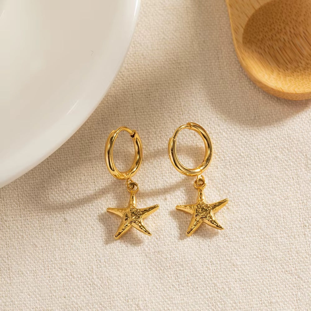 Aretes Huggie Estrella de Mar