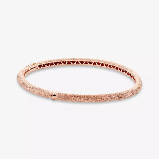 Brazalete Rigido en PANDORA Rose Brillo Mate.