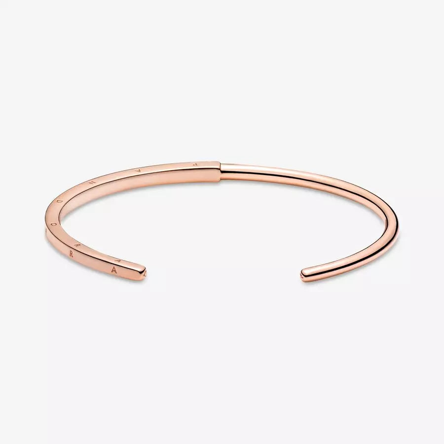 Brazalete Rígido I-D Pandora Signature Recubrimiento en Oro Rosa de 14k