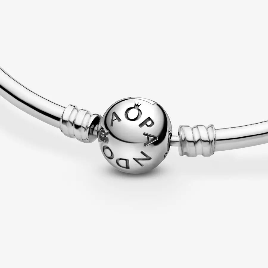 Pulsera Pandora rígida en plata de ley