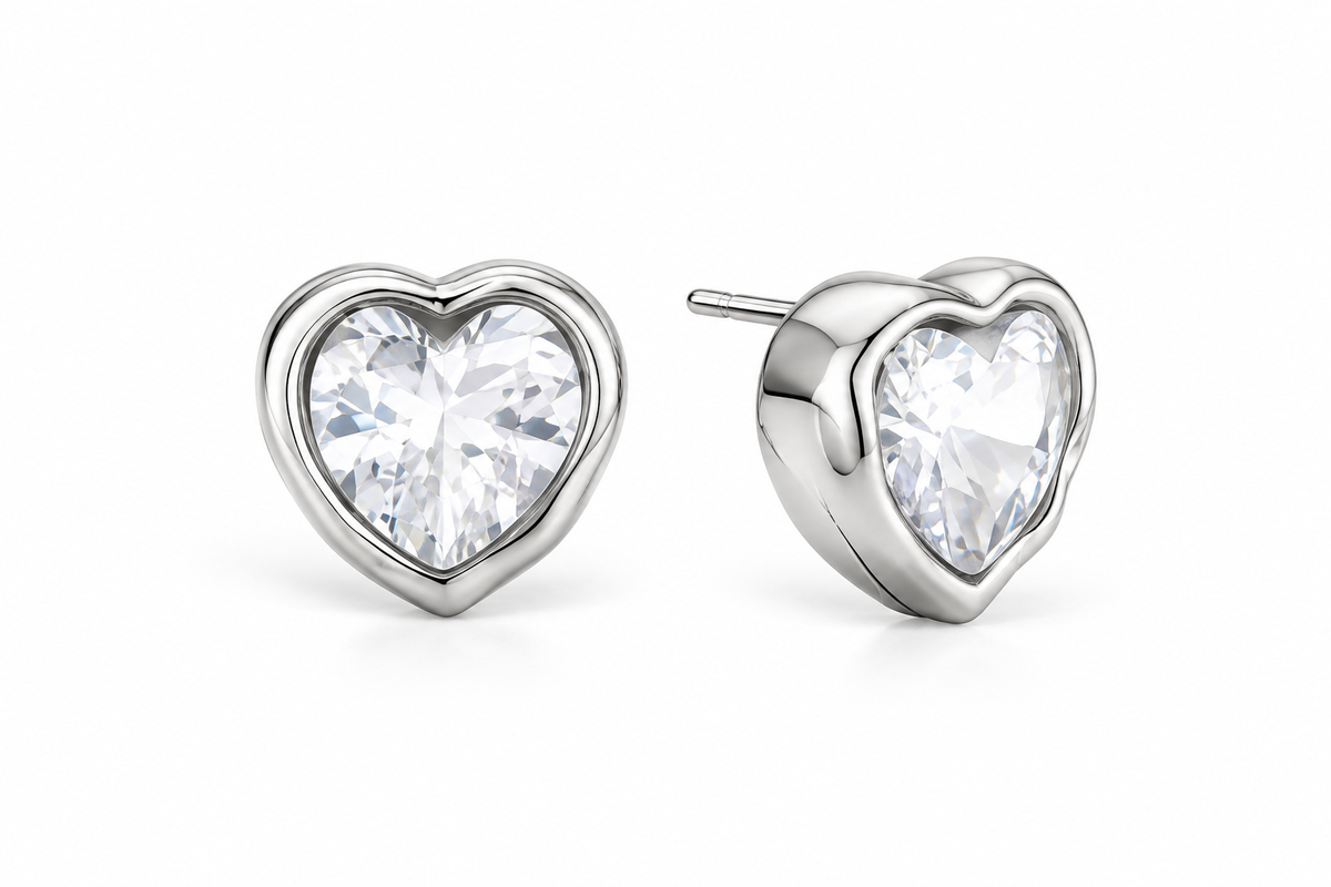 Aretes Lovely Plata con Corazón Brillante de Acero Inoxidable 316L