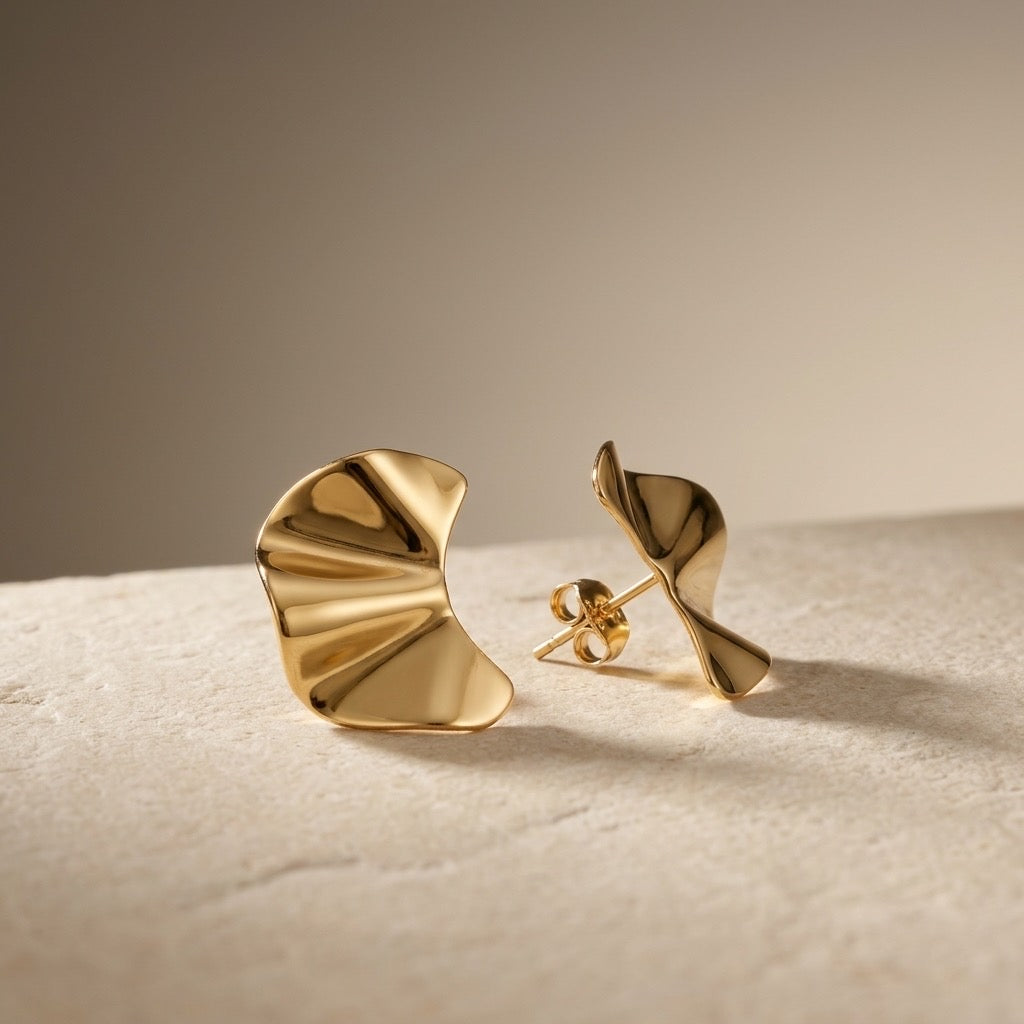 Aretes Esculturales Ondulados
