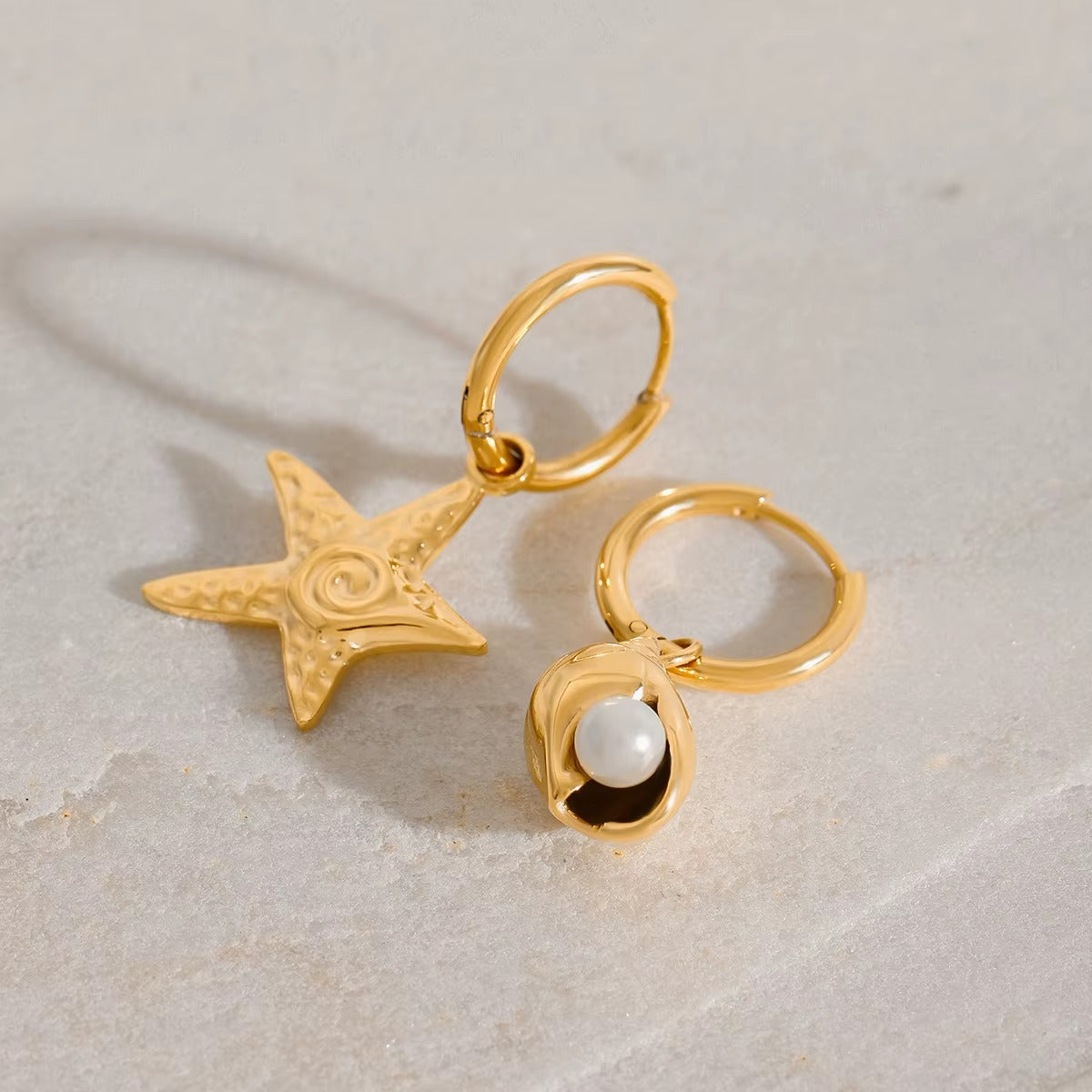 Aretes Huggie Oceánicos