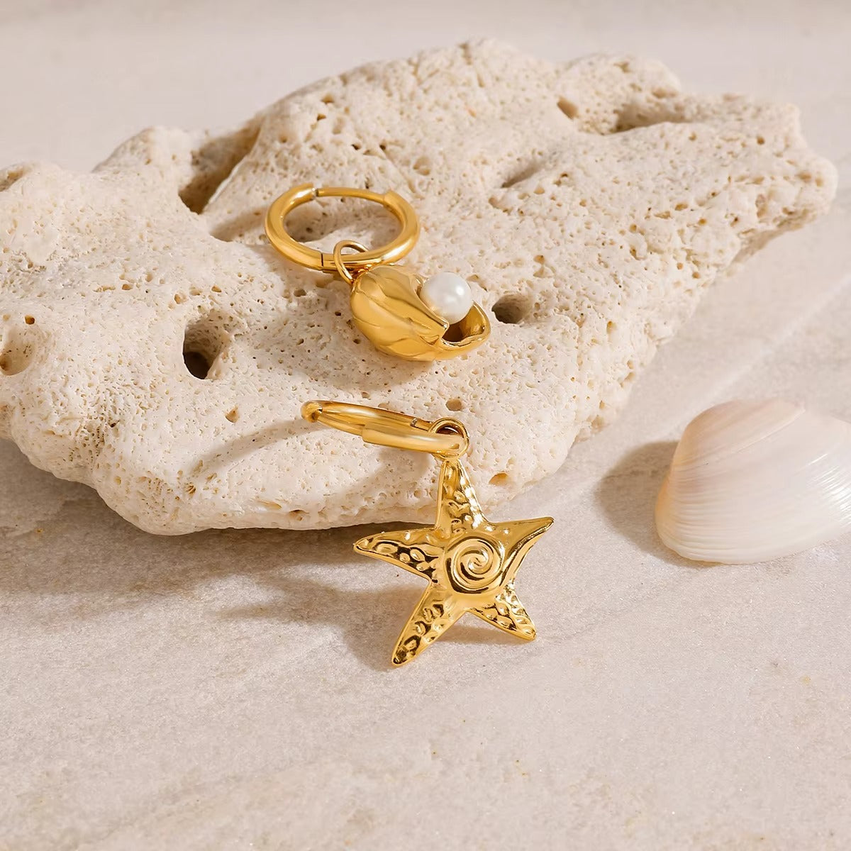 Aretes Huggie Oceánicos