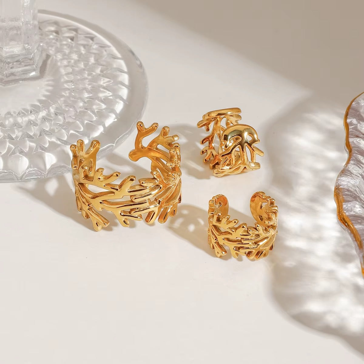 Ear Cuff Coral Marino Dorado