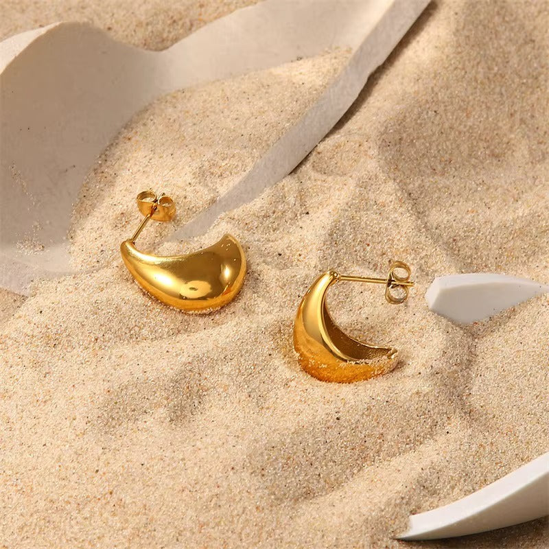 Aretes Media Luna Dorada