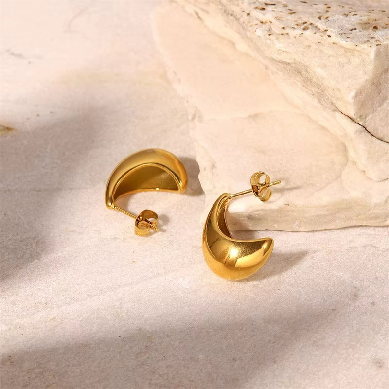 Aretes Media Luna Dorada