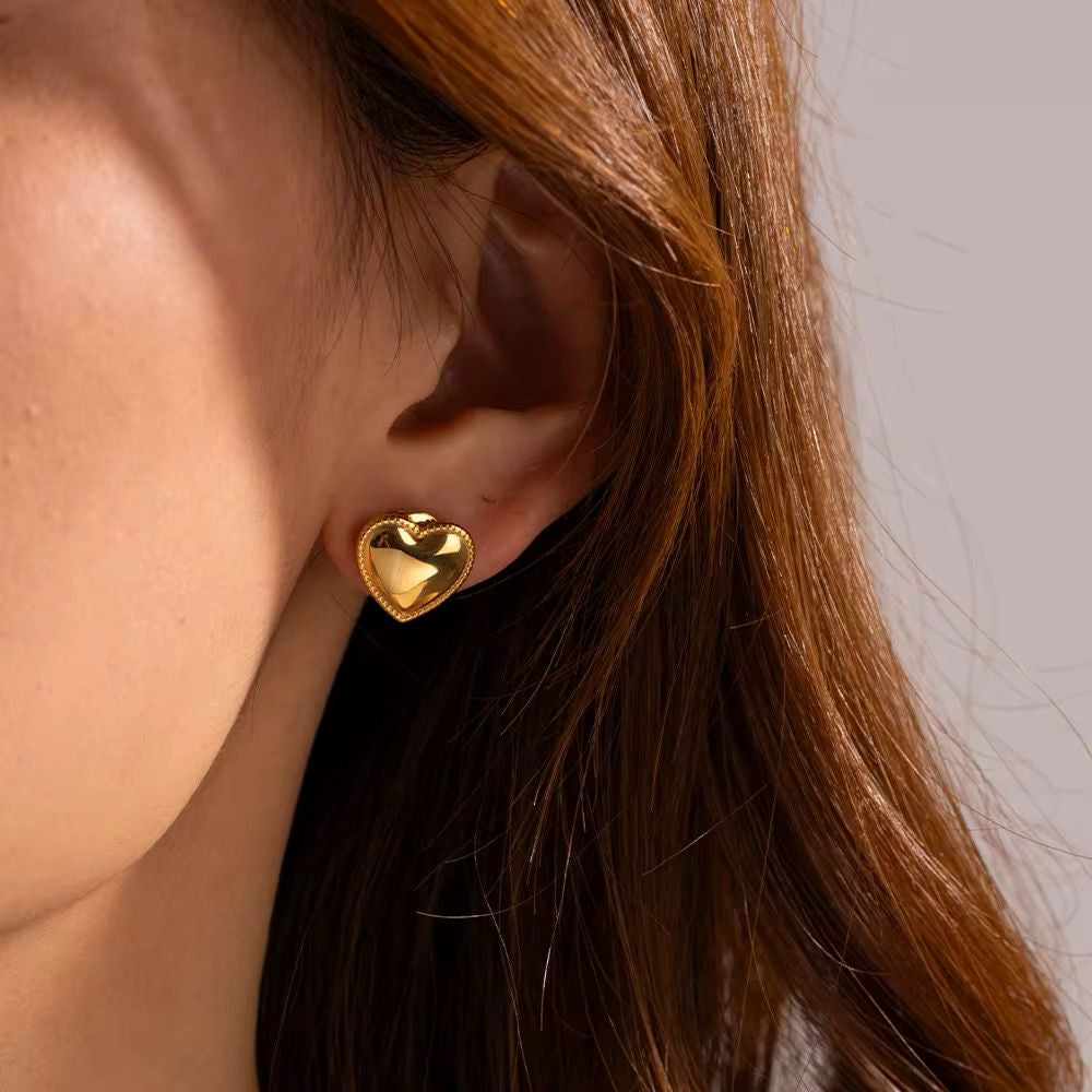 Aretes Corazón Bombé