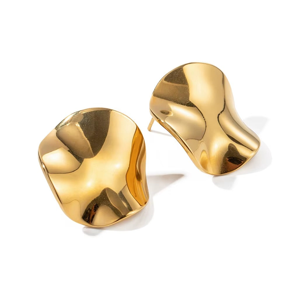 Aretes Esculturales Ondulados