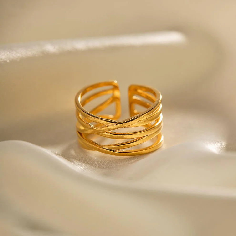 Anillo Ondas Entrelazadas