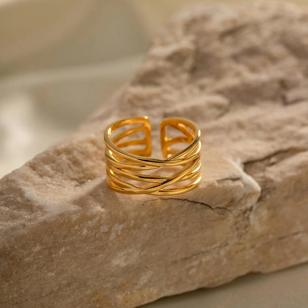 Anillo Ondas Entrelazadas