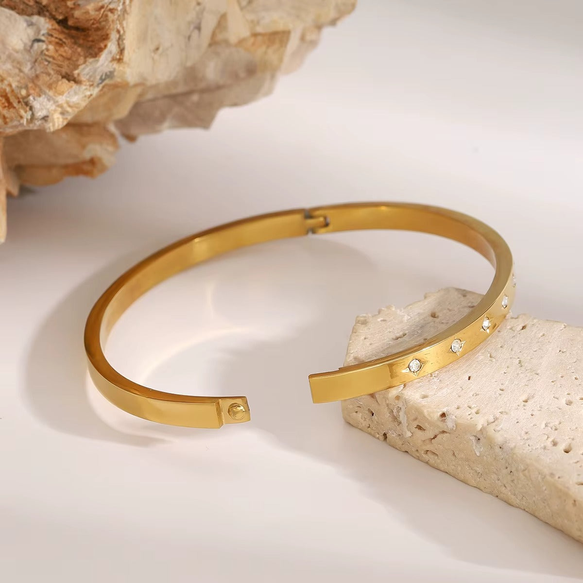 Pulsera Bangle con Cristales