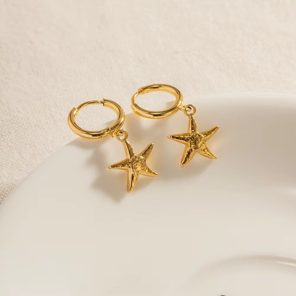 Aretes Huggie Estrella de Mar