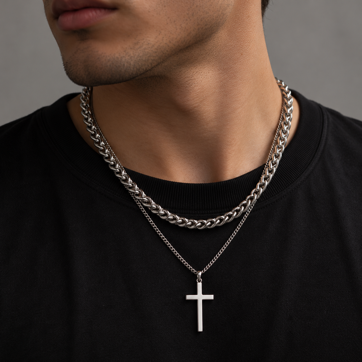Collar Doble con Cruz de Acero Inoxidable
