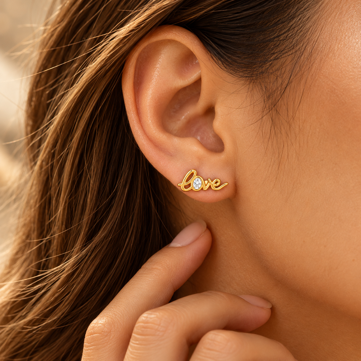 Aretes Love Secreta Dorados con Piedra Brillante