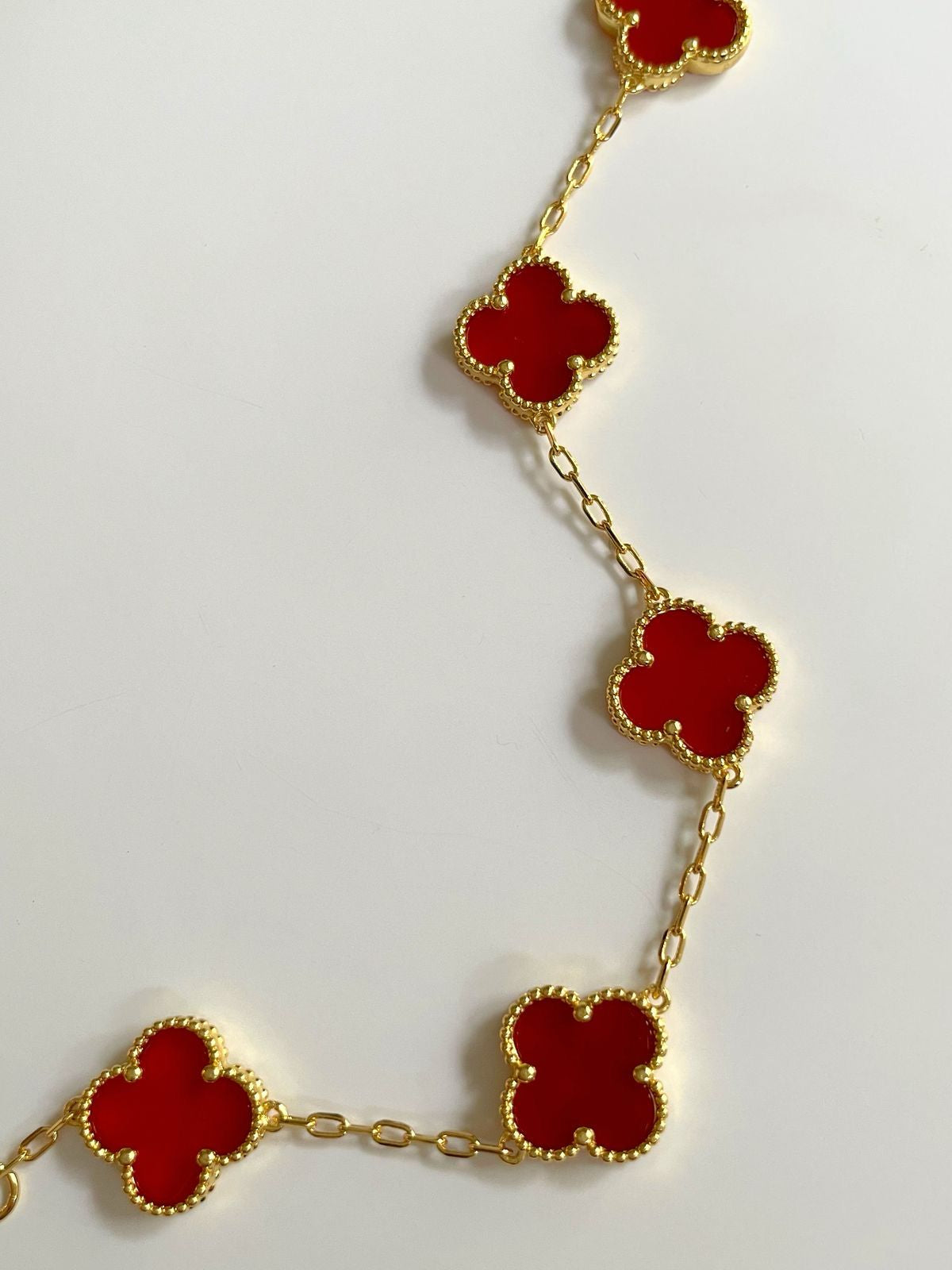 Collar Alhambra Rojo Van Cleef Style